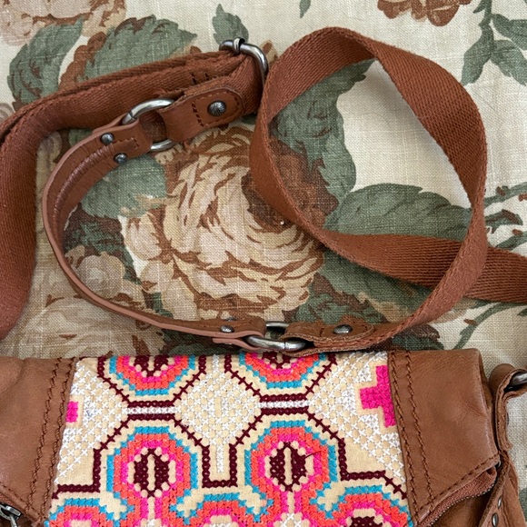 The Sak Silverlake Embroidered  Bohemian Pink and Tan Crossbody Bag - Picture 4 of 7